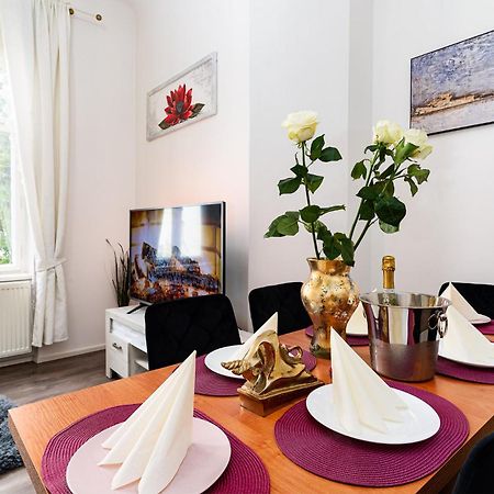 Grand Deluxe Suite Прага Екстериор снимка